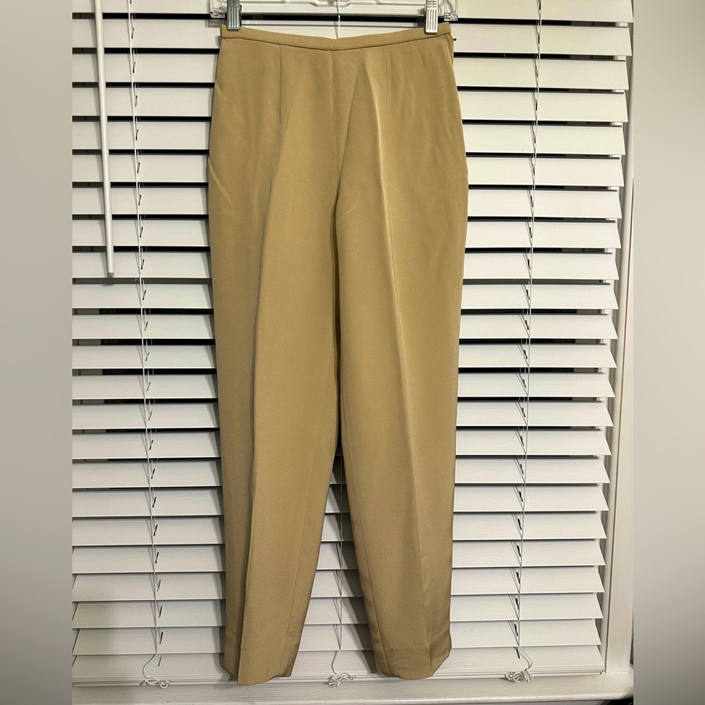 #6)  DANA BUCHMAN petite 100% Silk pants with lining Size 2P